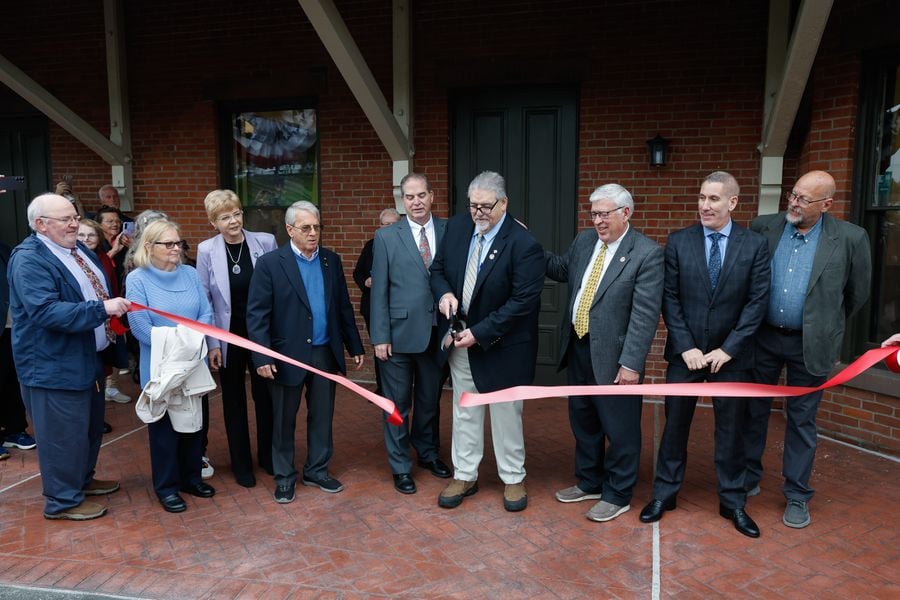 6_Zawistowski Train and TOD ribbon cutting 101326-9743.jpg